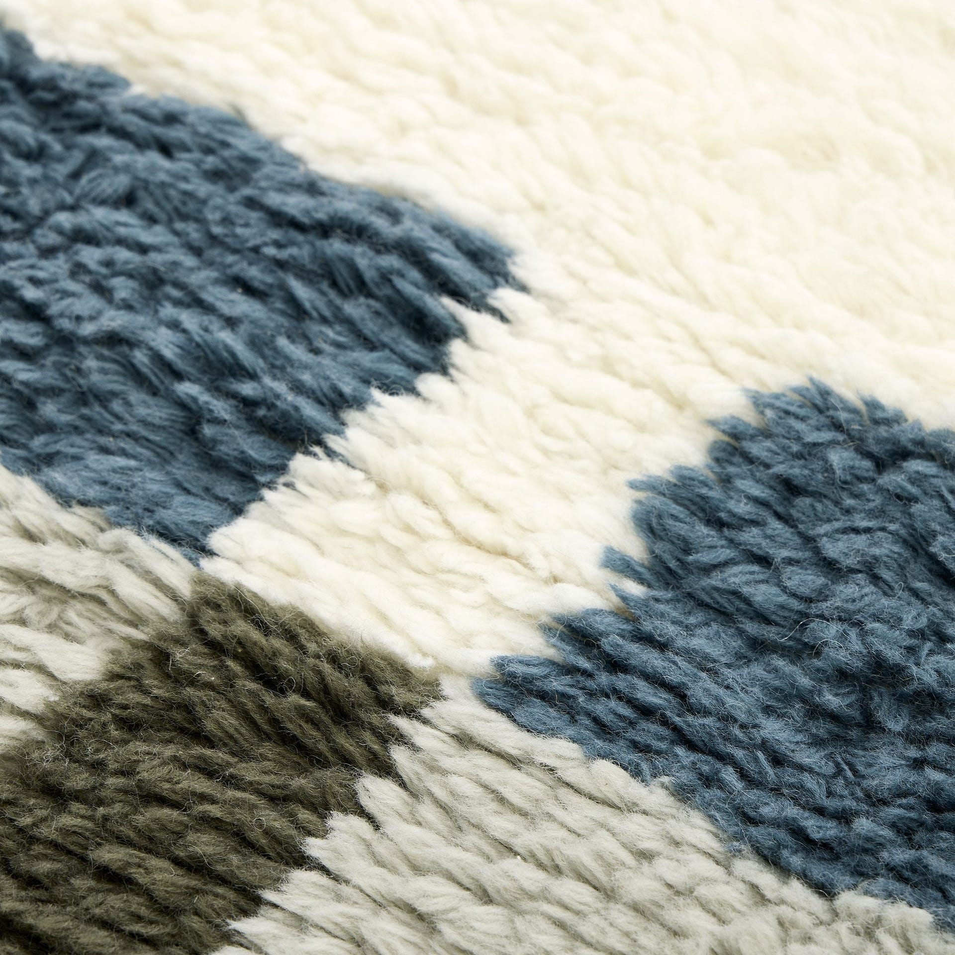 Blockzen Shag Handmade Rug